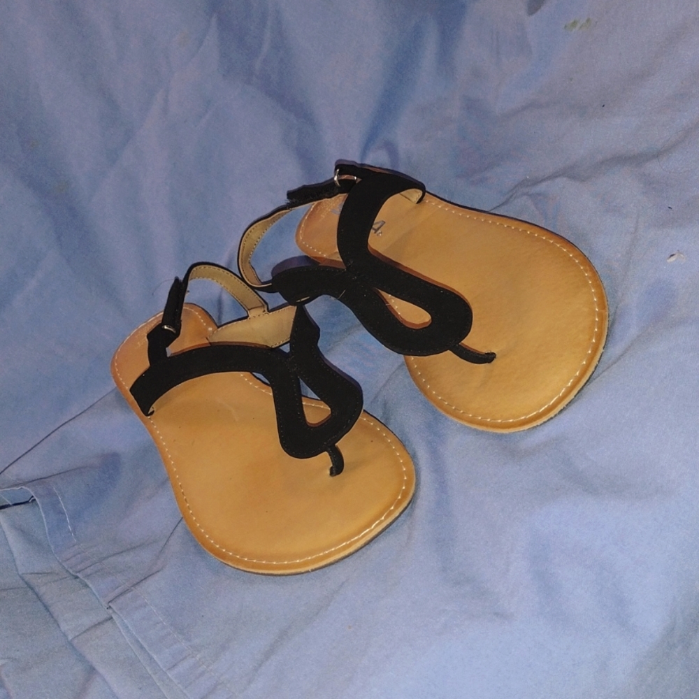 Soda sandals